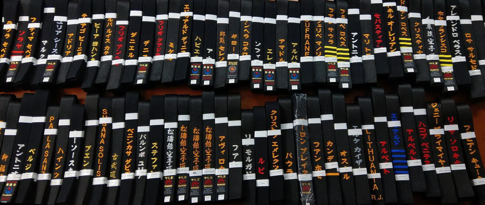 ceinture-noire-karate-shureido-coton-satin-broderies