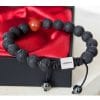 seishin-bracelet-boite-sur-karate-gi-gravure