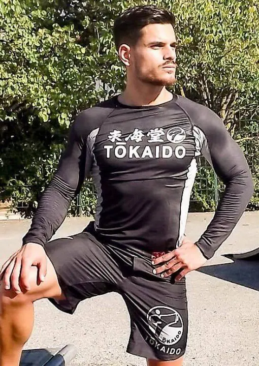 short-tokaido-noir-athletic-japan-logo