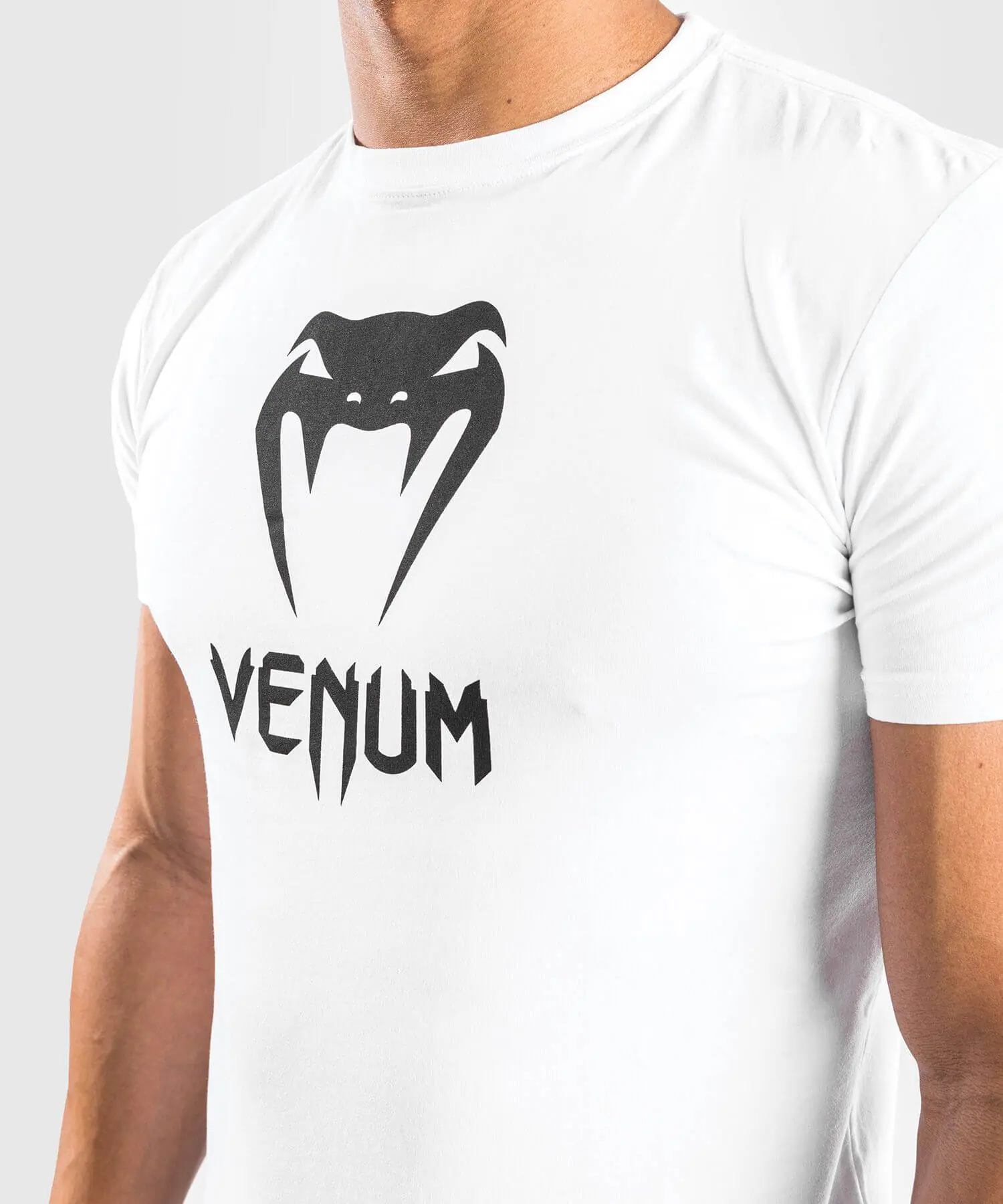 t-shirt-venum-classic-blanc-design